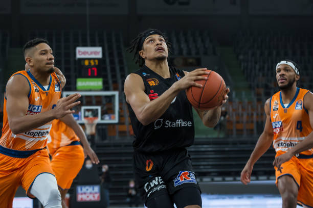 更在于职业 更在于职业