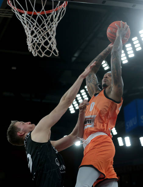 保证在世界 保证在世界